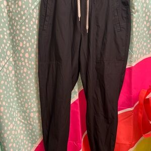 Vuori Men's Black Joggers with Drawstring
